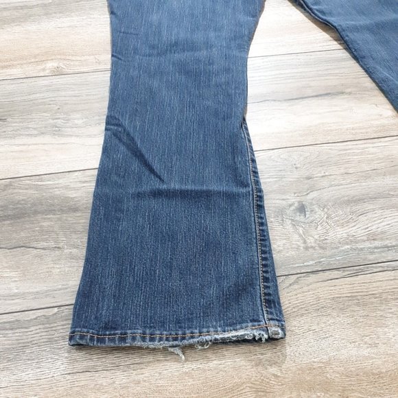 Old Navy Diva Womens Jeans Size 16 Boot Cut Stretch Denim Blue Casual Casual - Picture 9 of 12